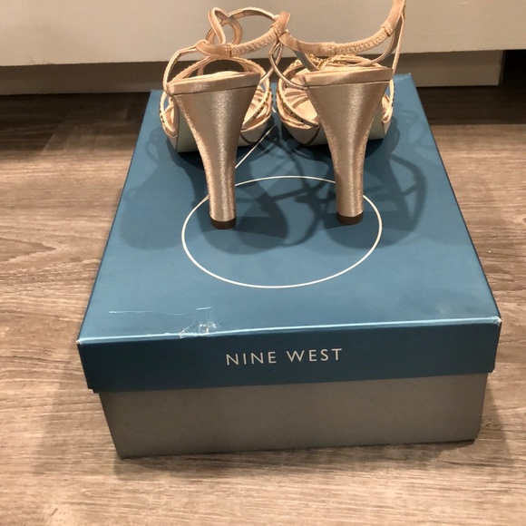 NIB Nine West Heels - Picture 3 of 11